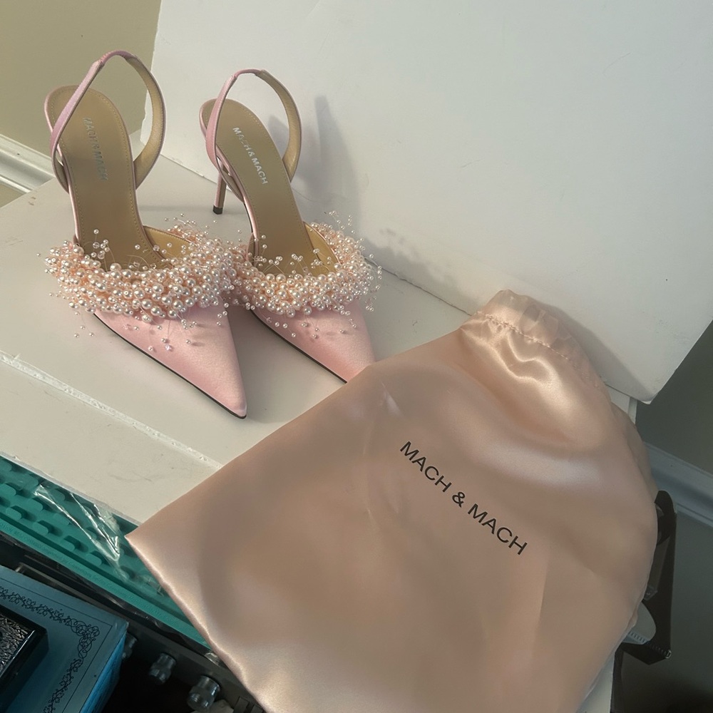 Mach & Mach floating faux pearl satin slingback pink pumps new size 39 - 8 1/2